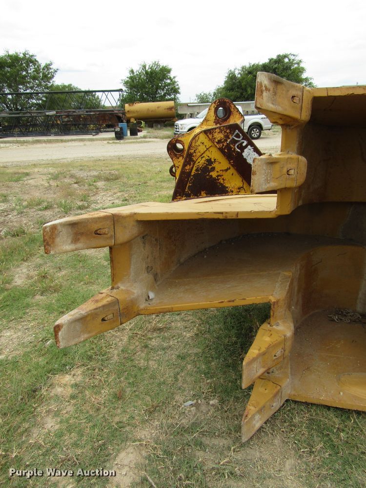 image for item DG1340 Hensley bucket