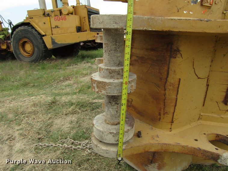 image for item DG1340 Hensley bucket