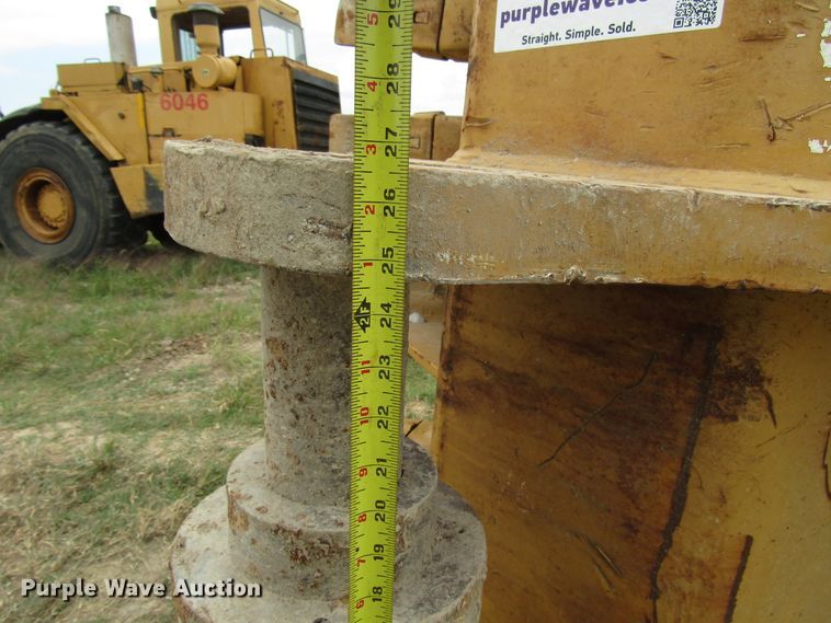 image for item DG1340 Hensley bucket