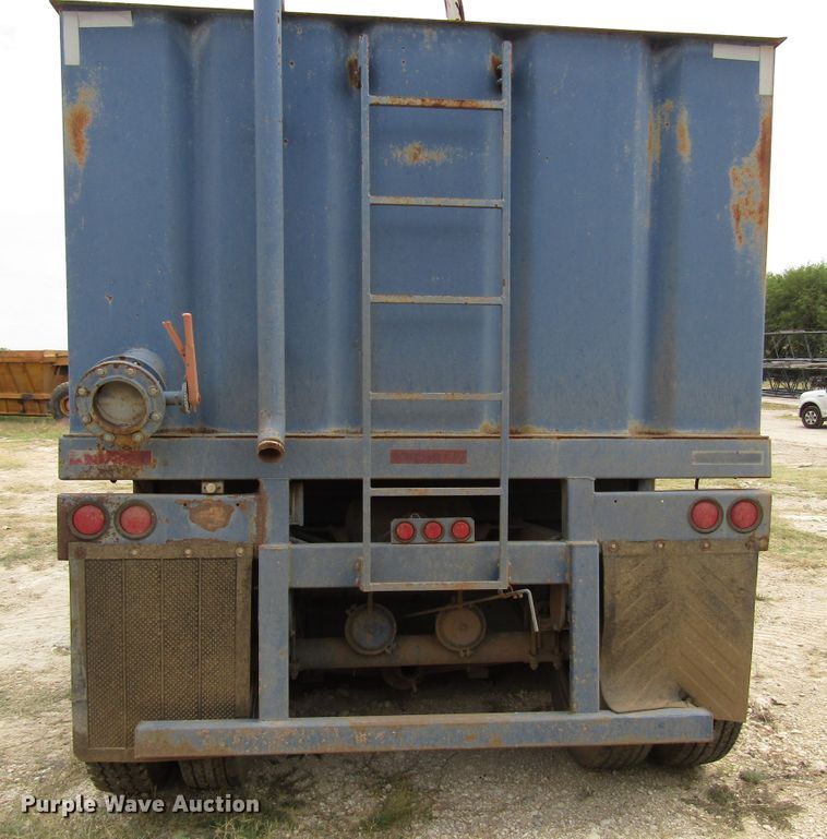 image for item DG1342 2007 Water Boy Products frac tank trailer