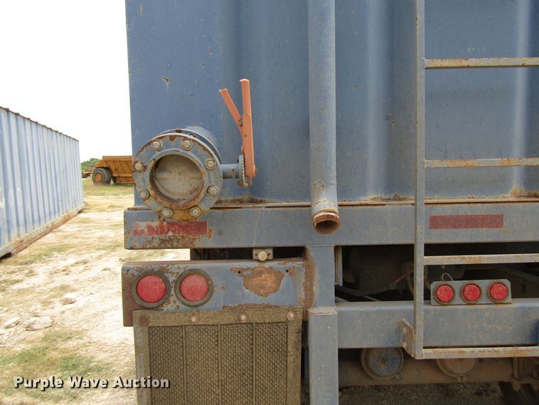 image for item DG1342 2007 Water Boy Products frac tank trailer