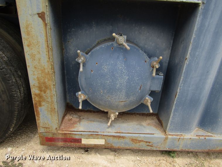 image for item DG1342 2007 Water Boy Products frac tank trailer