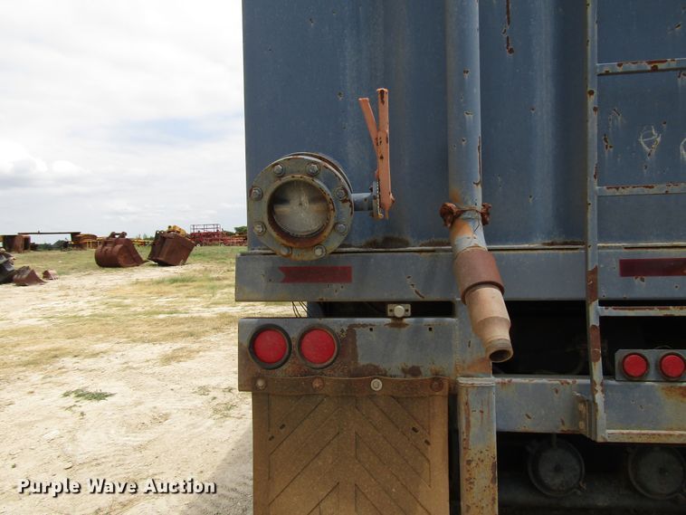 image for item DG1343 2007 Water Boy Products frac tank trailer