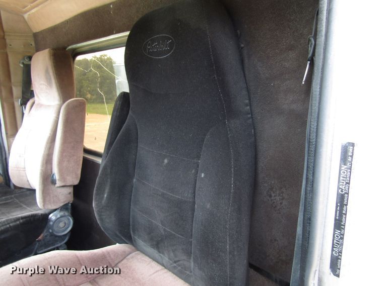 image for item DG1373 1999 Peterbilt 377 truck cab and chassis