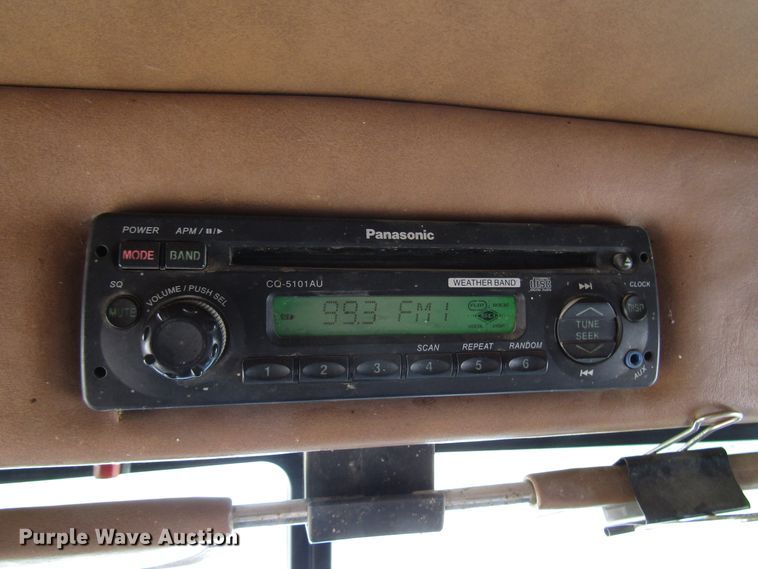 image for item DG1373 1999 Peterbilt 377 truck cab and chassis