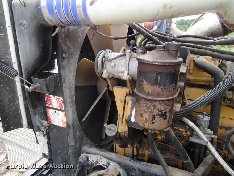 image for item DG1373 1999 Peterbilt 377 truck cab and chassis