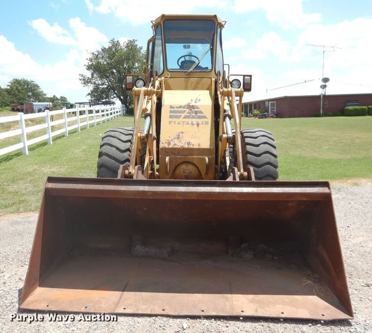 image for item DH3503 1985 Fiat-Allis FR10 wheel loader