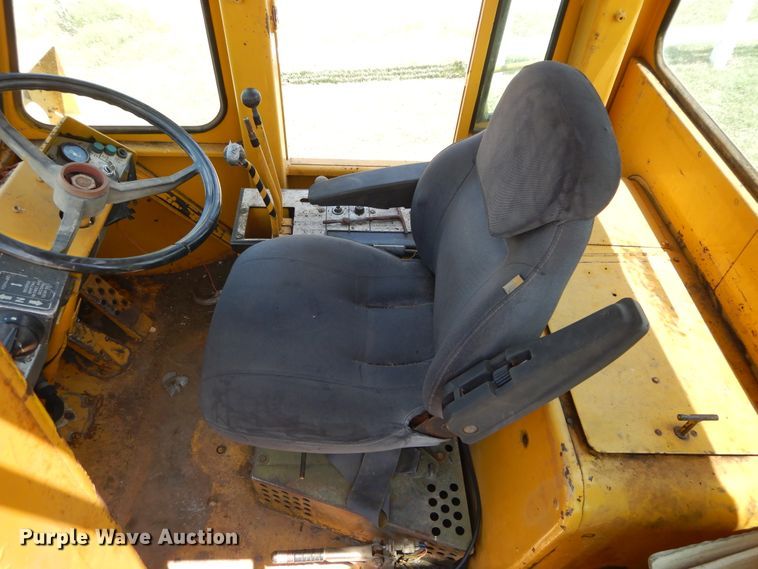 image for item DH3503 1985 Fiat-Allis FR10 wheel loader