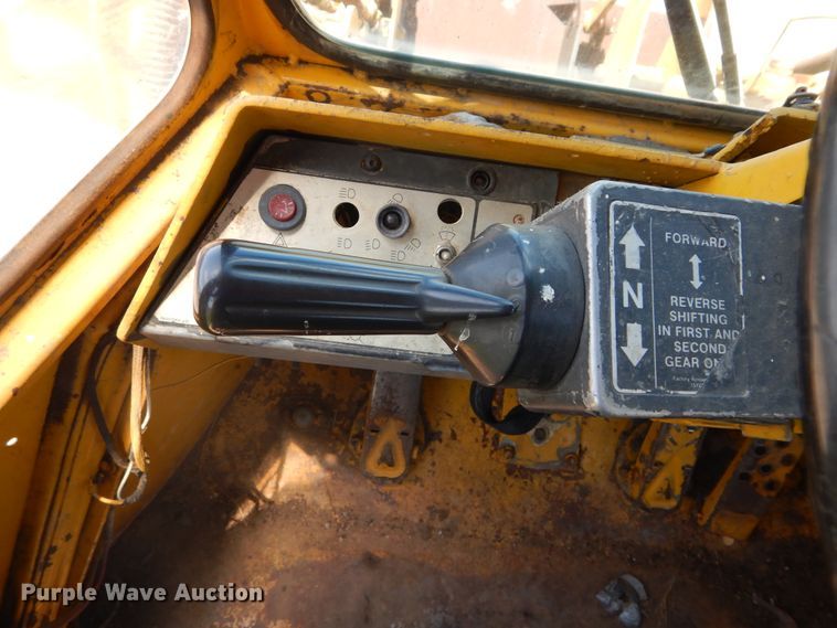 image for item DH3503 1985 Fiat-Allis FR10 wheel loader