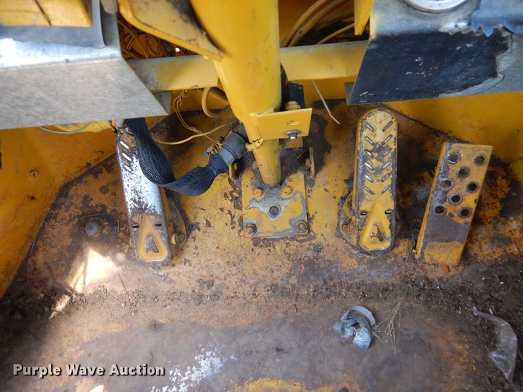 image for item DH3503 1985 Fiat-Allis FR10 wheel loader