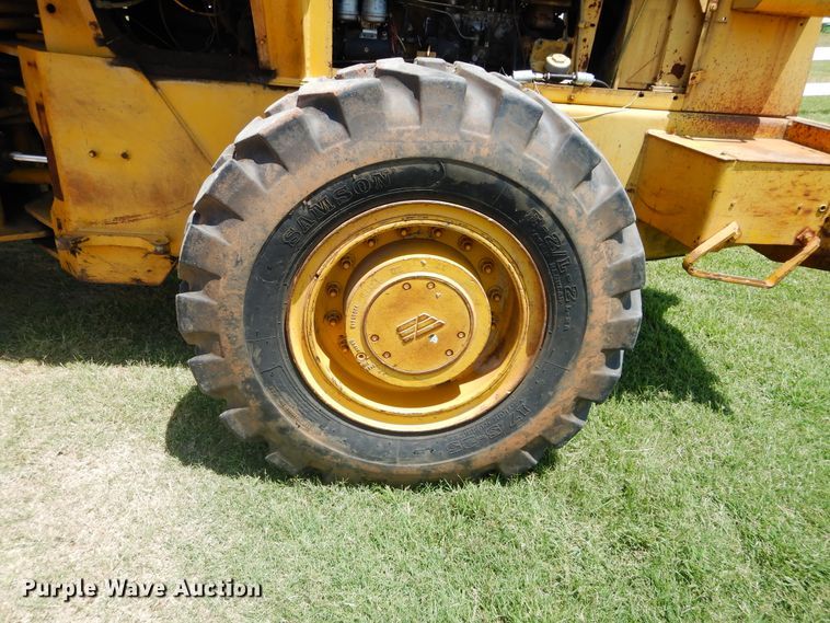 image for item DH3503 1985 Fiat-Allis FR10 wheel loader