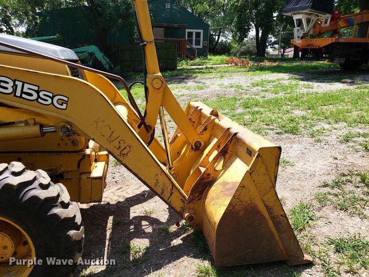 image for item DH4570 2007 John Deere 315SG backhoe