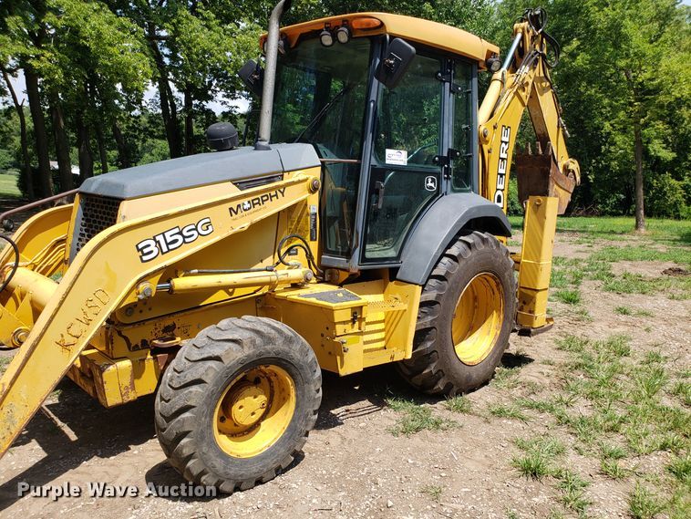 image for item DH4570 2007 John Deere 315SG backhoe