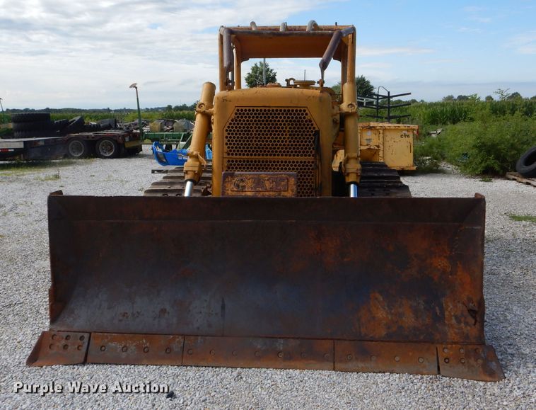 image for item DH6033 1966 Caterpillar D6C dozer