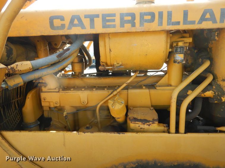 image for item DH6033 1966 Caterpillar D6C dozer