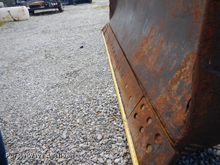 image for item DH6033 1966 Caterpillar D6C dozer