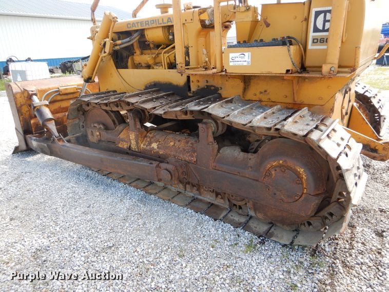 image for item DH6033 1966 Caterpillar D6C dozer