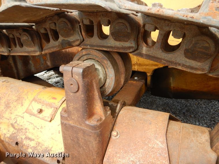 image for item DH6033 1966 Caterpillar D6C dozer