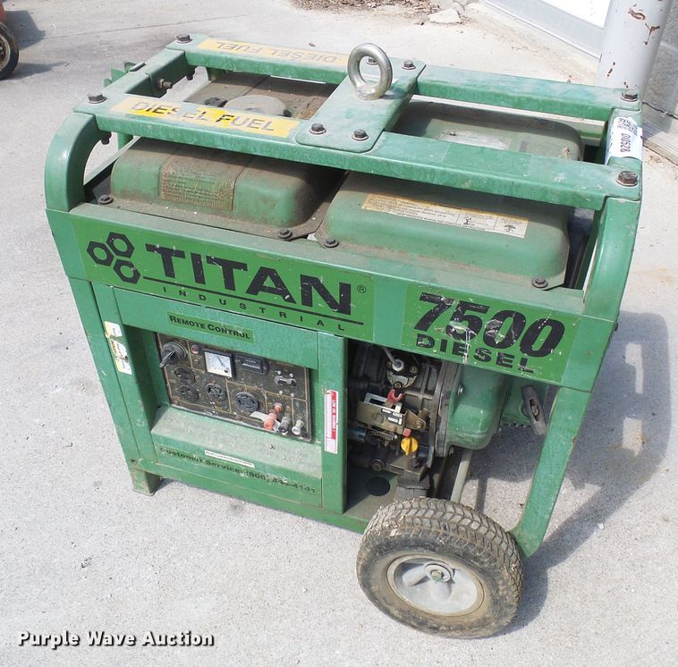 image for item DI0528 Titan 7500 generator