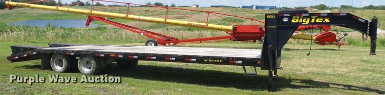 image for item DI0565 2014 Big Tex 22GN equipment trailer