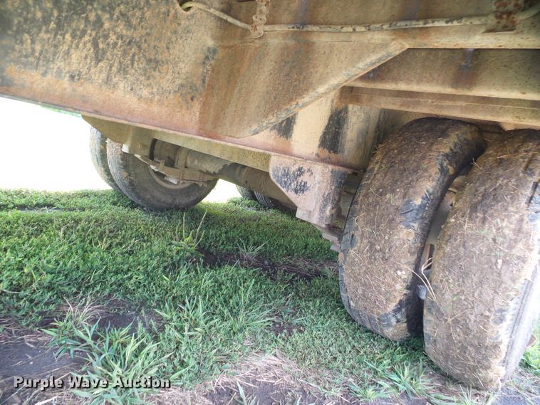 image for item DI0565 2014 Big Tex 22GN equipment trailer