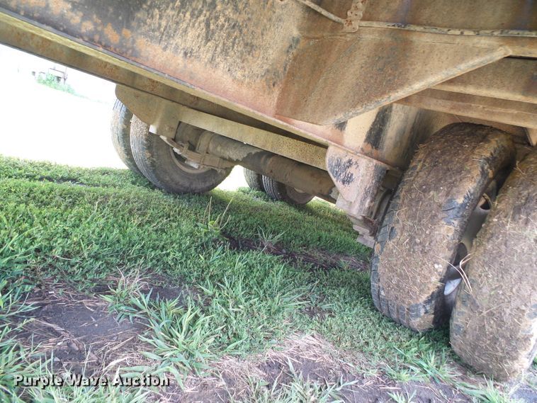 image for item DI0565 2014 Big Tex 22GN equipment trailer