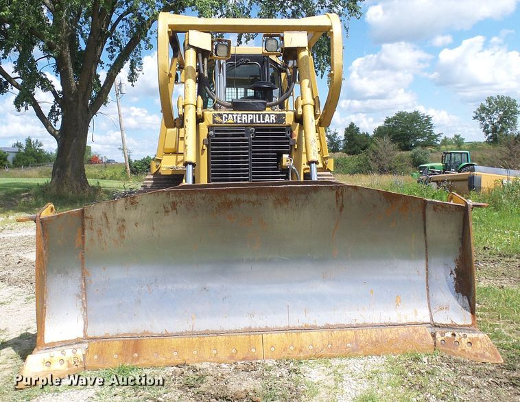 image for item DI0567 2005 Caterpillar D6R XW Series II dozer