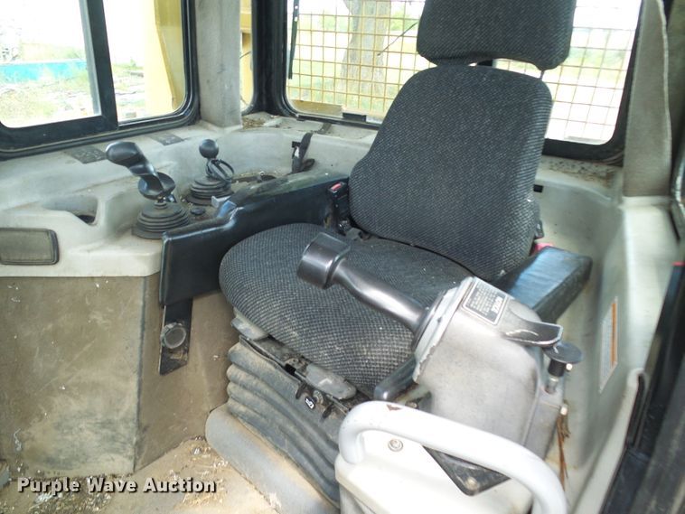 image for item DI0567 2005 Caterpillar D6R XW Series II dozer