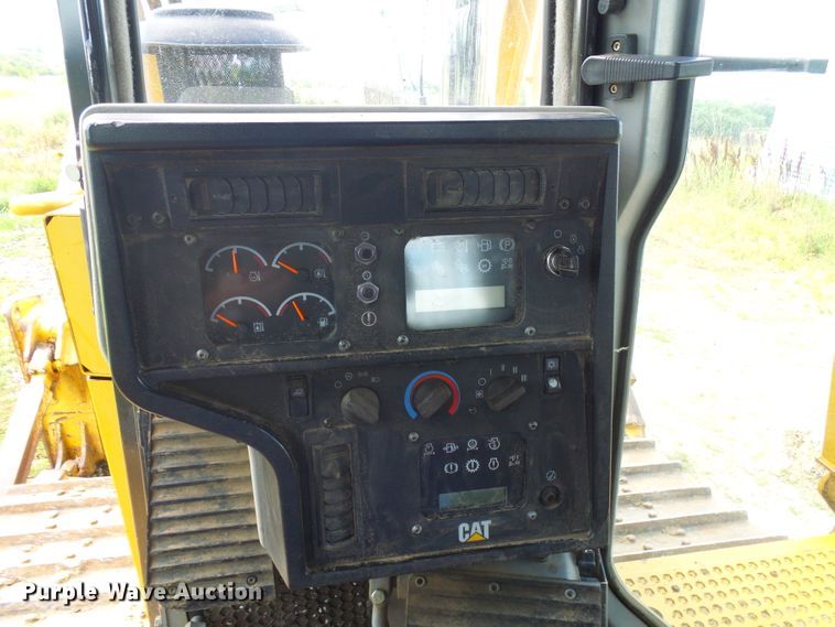 image for item DI0567 2005 Caterpillar D6R XW Series II dozer