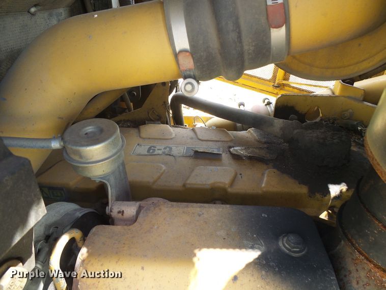 image for item DI0567 2005 Caterpillar D6R XW Series II dozer