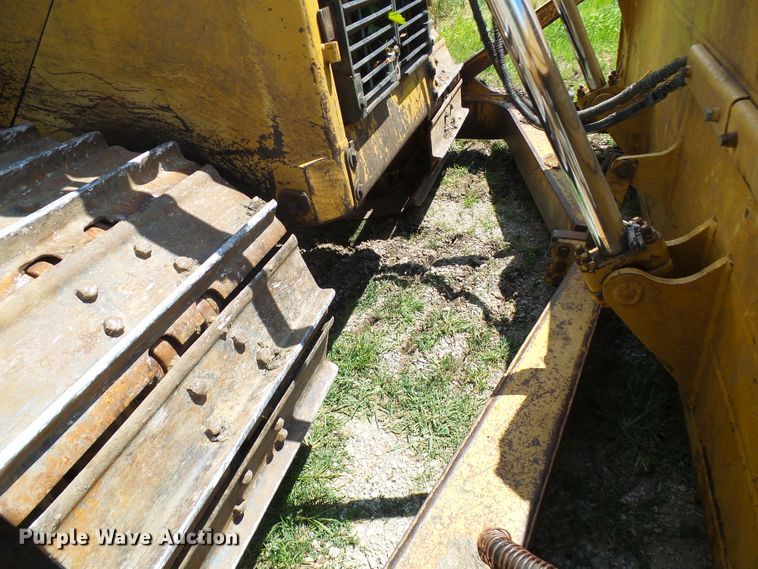 image for item DI0567 2005 Caterpillar D6R XW Series II dozer