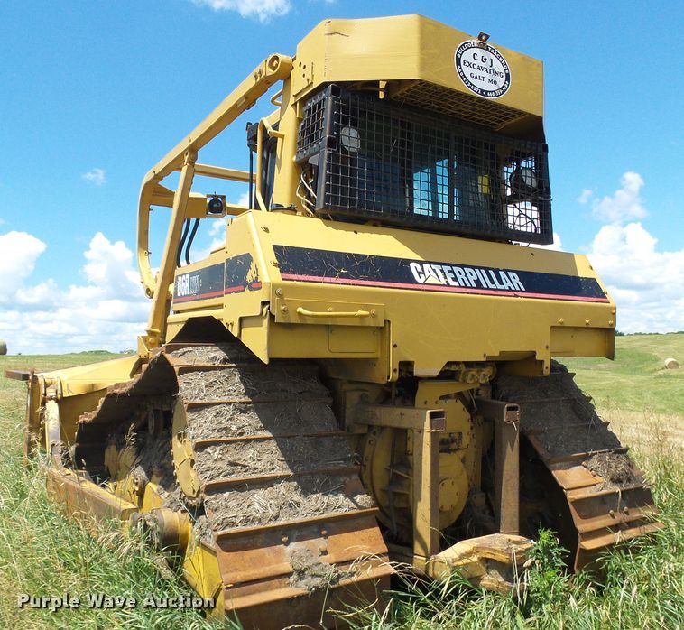 image for item DI0570 2004 Caterpillar D6R XW Series II dozer