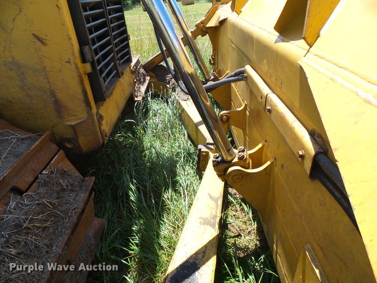 image for item DI0570 2004 Caterpillar D6R XW Series II dozer