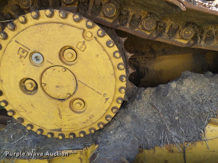 image for item DI0570 2004 Caterpillar D6R XW Series II dozer