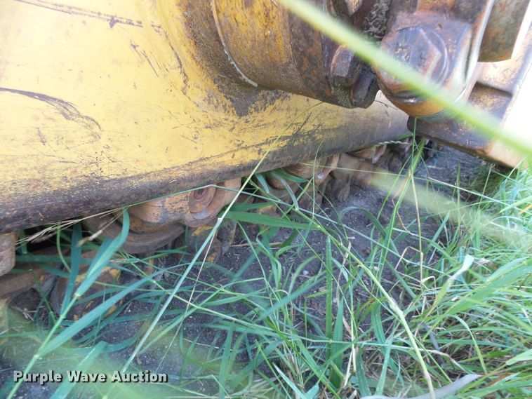 image for item DI0570 2004 Caterpillar D6R XW Series II dozer