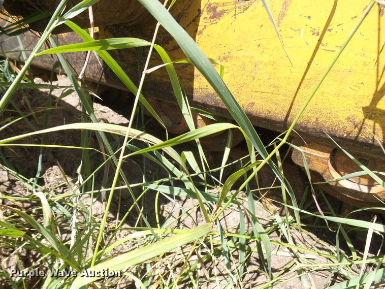 image for item DI0570 2004 Caterpillar D6R XW Series II dozer