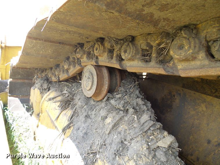 image for item DI0570 2004 Caterpillar D6R XW Series II dozer