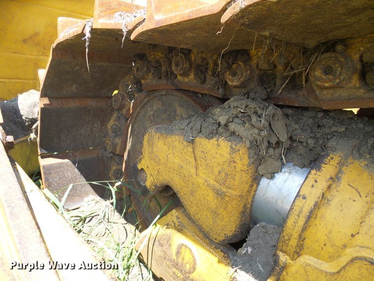 image for item DI0570 2004 Caterpillar D6R XW Series II dozer