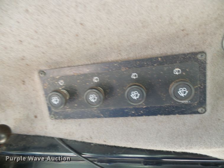 image for item DI0570 2004 Caterpillar D6R XW Series II dozer