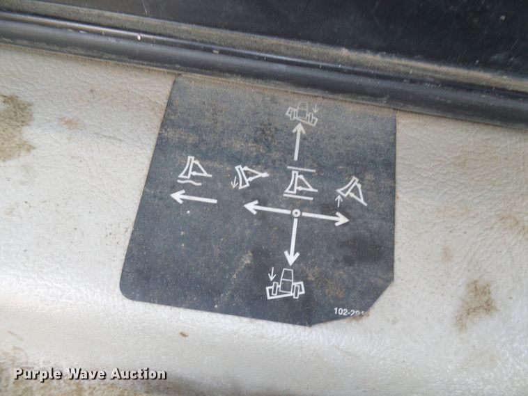 image for item DI0570 2004 Caterpillar D6R XW Series II dozer