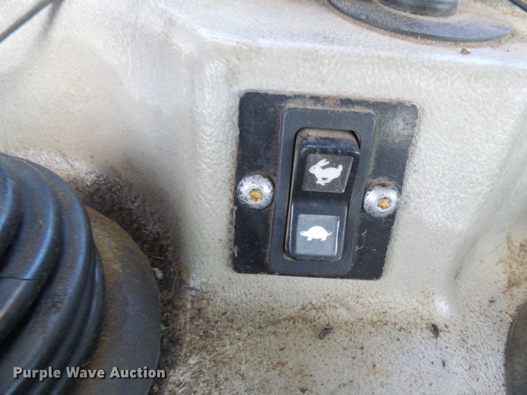 image for item DI0570 2004 Caterpillar D6R XW Series II dozer