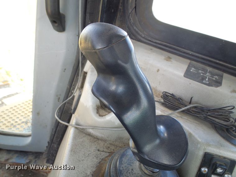 image for item DI0570 2004 Caterpillar D6R XW Series II dozer