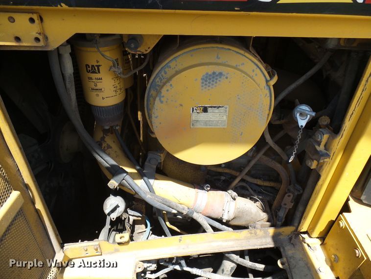 image for item DI0570 2004 Caterpillar D6R XW Series II dozer