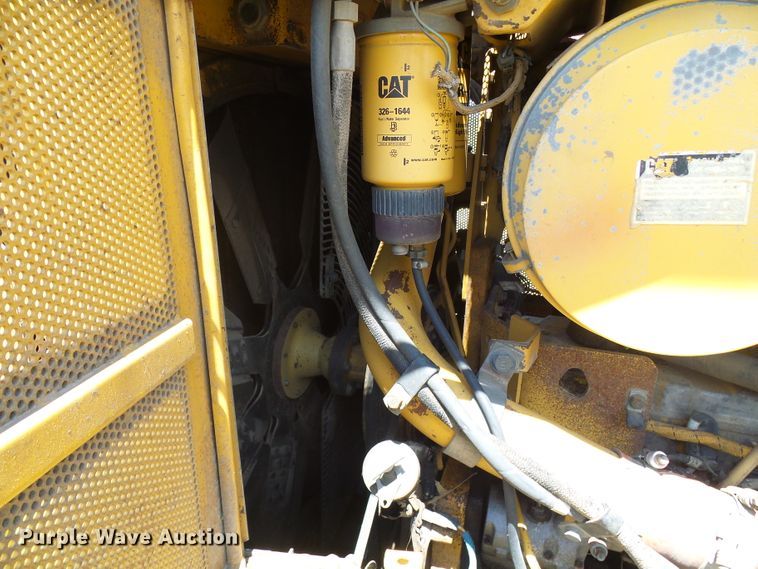 image for item DI0570 2004 Caterpillar D6R XW Series II dozer