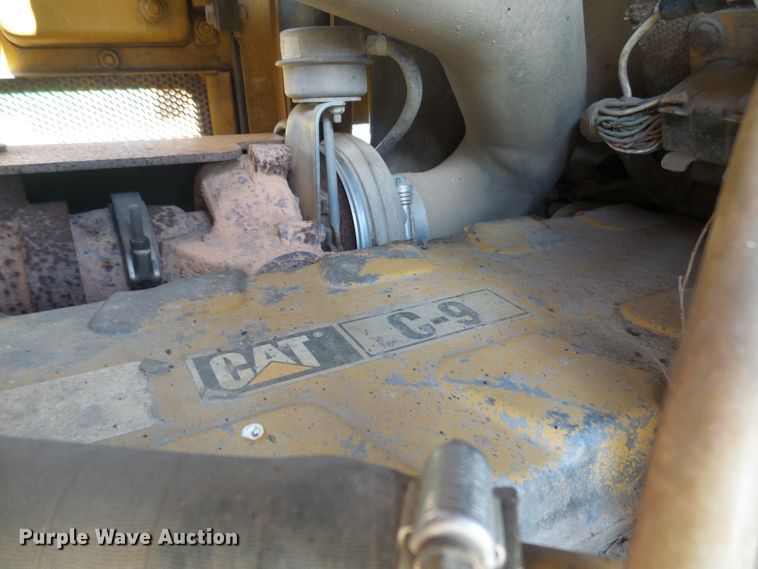 image for item DI0570 2004 Caterpillar D6R XW Series II dozer