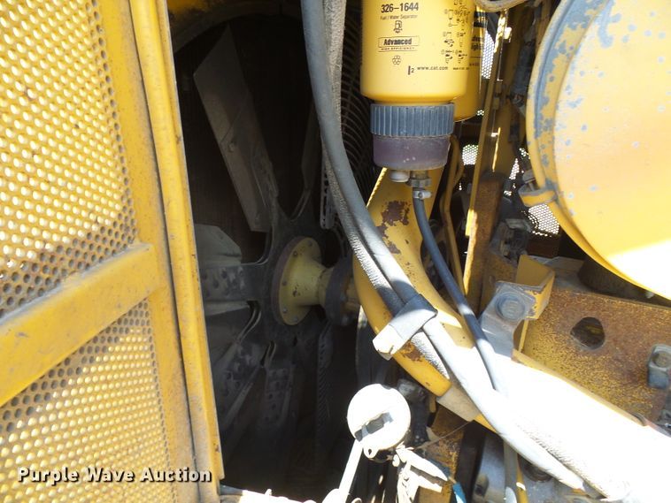 image for item DI0570 2004 Caterpillar D6R XW Series II dozer