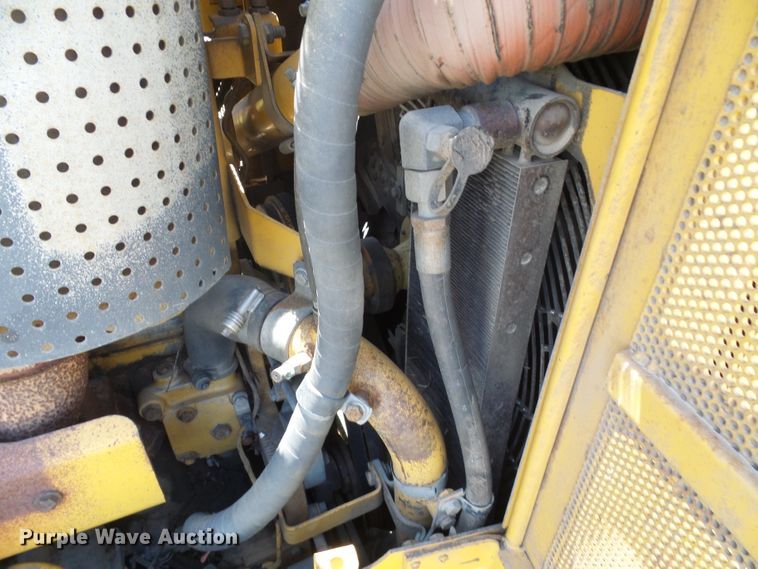 image for item DI0570 2004 Caterpillar D6R XW Series II dozer