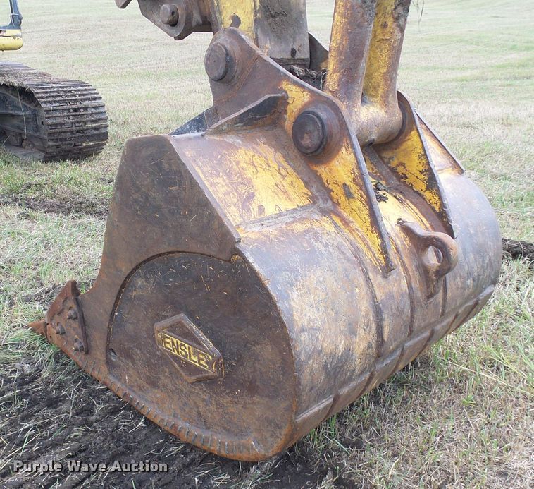 image for item DI0571 1996 Komatsu PC250LC excavator