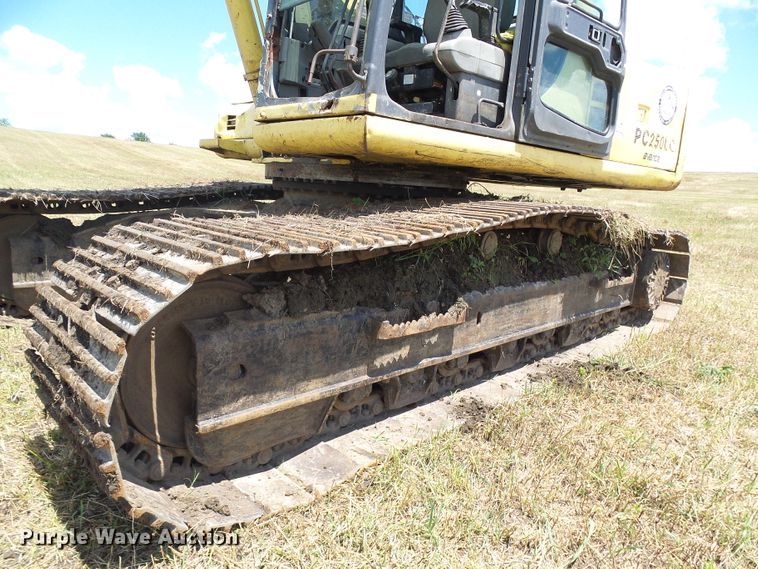 image for item DI0571 1996 Komatsu PC250LC excavator