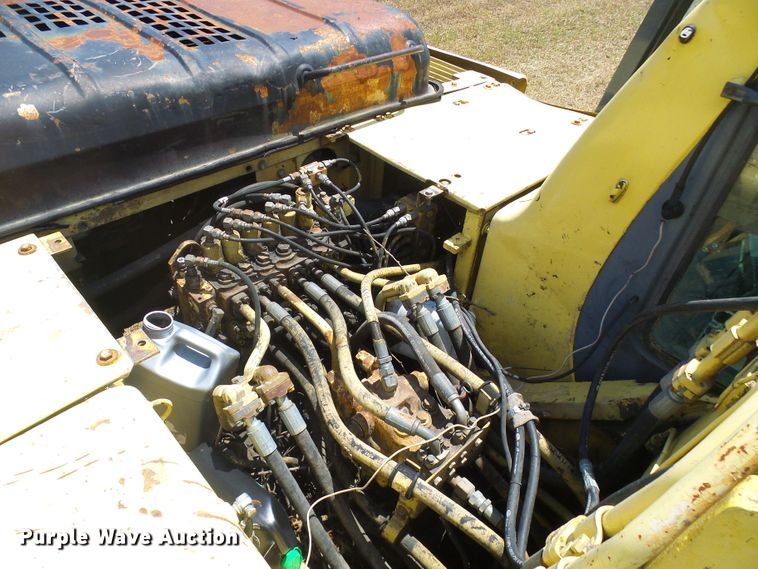 image for item DI0571 1996 Komatsu PC250LC excavator